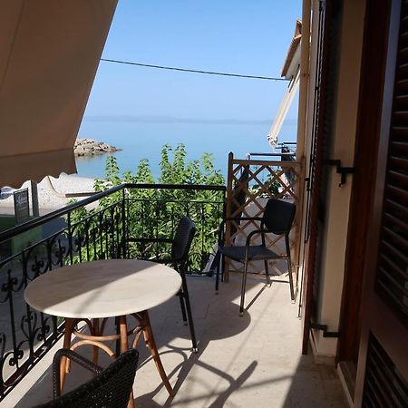 Akrogiali Beach Apartments Bagian luar foto