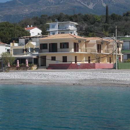 Akrogiali Beach Apartments Bagian luar foto