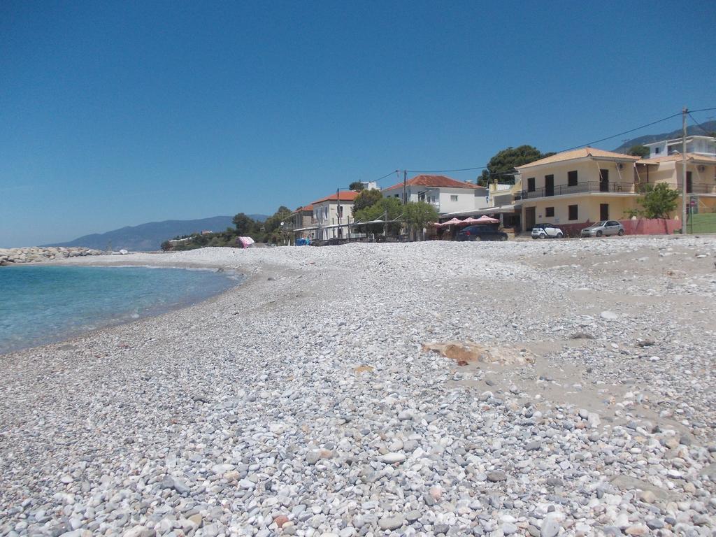 Akrogiali Beach Apartments Bagian luar foto